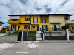 Villa a schiera in Via San Francesco d'Assisi 4a, Maclodio