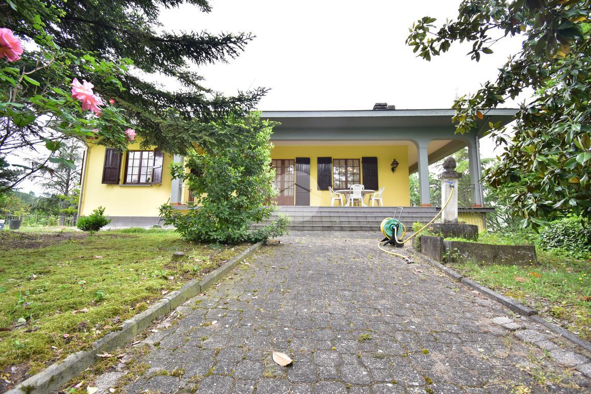 Villa in Strada Provinciale 166, Felino