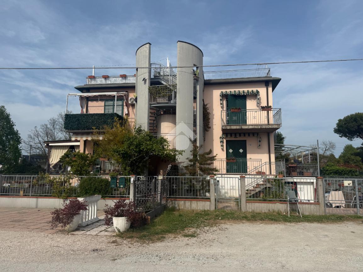 Villa a schiera in Via Torre Malatestiana 100, Cesenatico