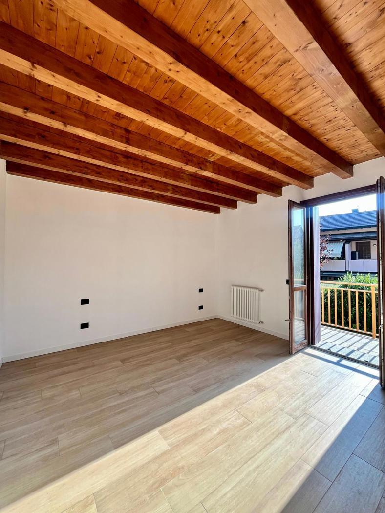 Bilocale in Via Padre Pio  17, Alta Valle Intelvi