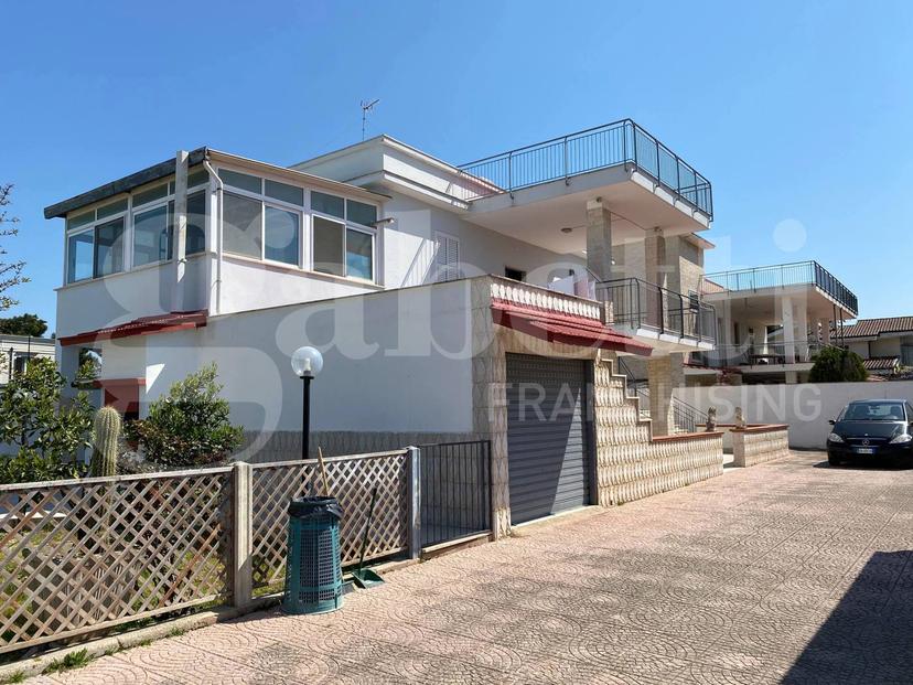 Villa in Via Sant'Annibale Maria di Francia, Trani — foto 4 di 5