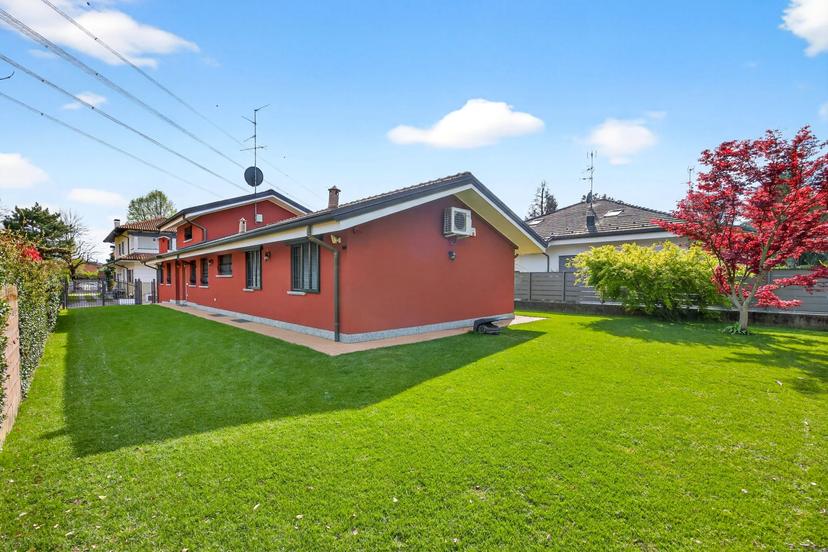 Villa in Viale dei Tigli, 8, Arese — foto 5 di 5