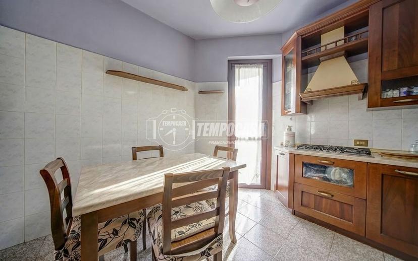 Trilocale in Via XXV Aprile 41, Oggiona con Santo Stefano — foto 5 di 5