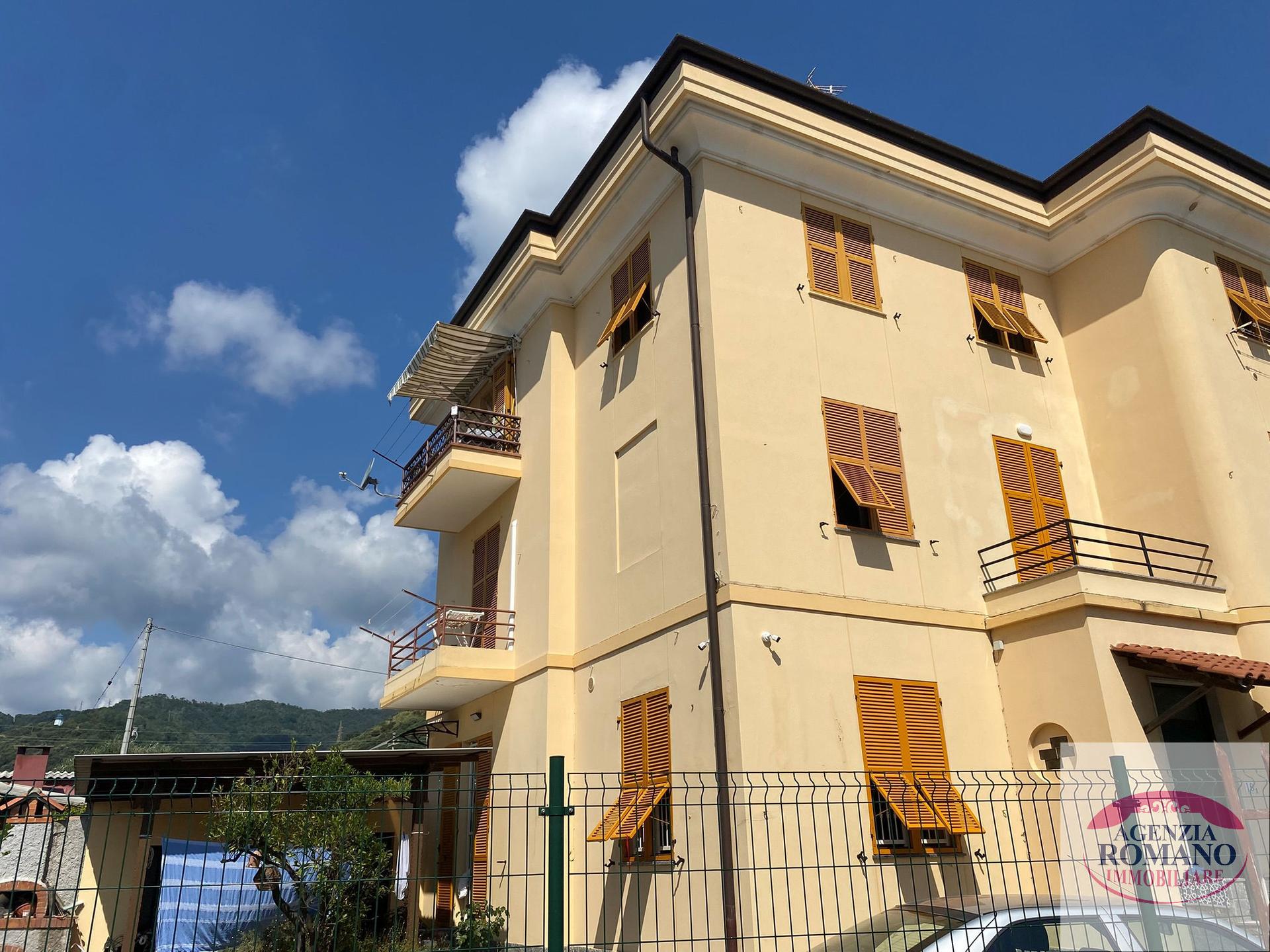 Quadrilocale in Via Fodrato 16, Albisola Superiore
