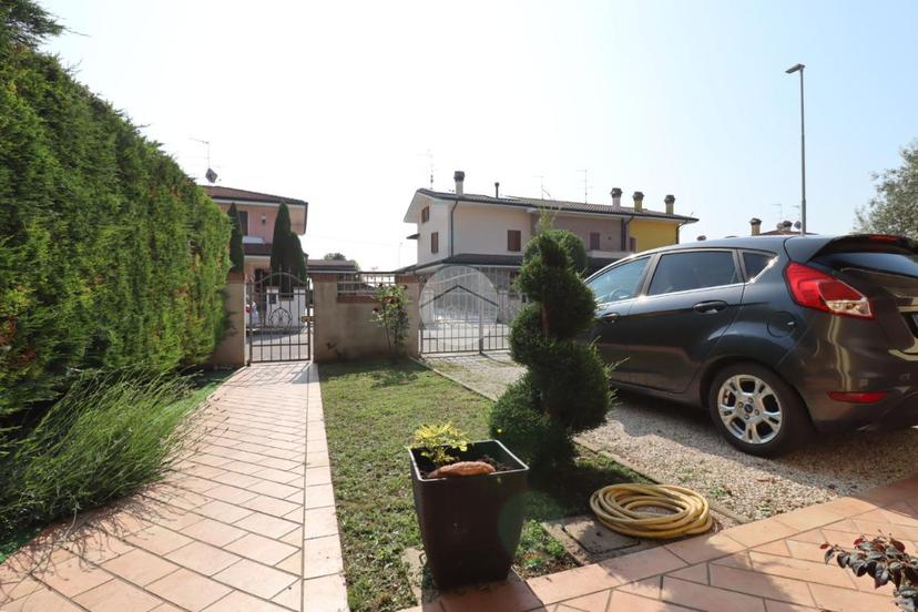 Villa in Via Don C. Galli 6, Castelbelforte — foto 3 di 5