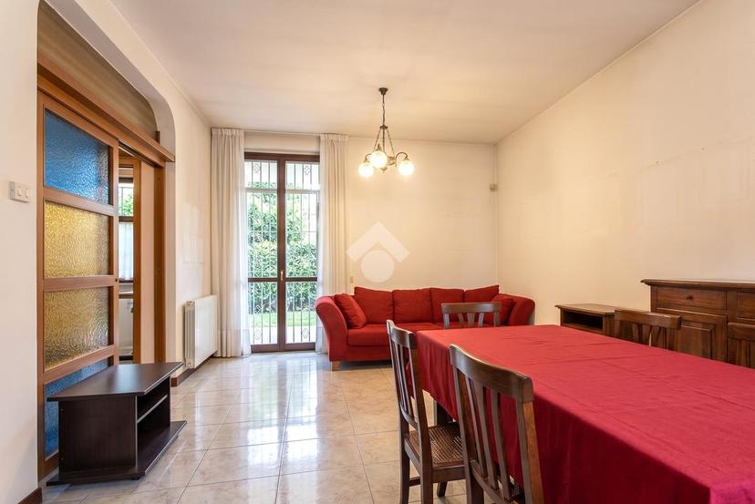 Villa in Via Lecco 174, Agrate Brianza — foto 2 di 5
