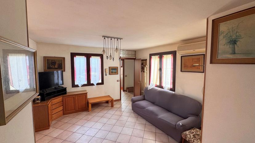 Casa indipendente in Vicolo Valle 1, Costa Volpino — foto 2 di 5
