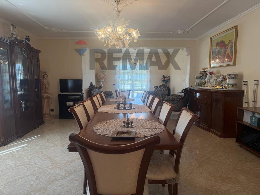 Villa in Via Torre 31, Introdacqua — foto 2 di 5