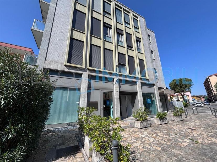 Villa bifamiliare in Corso Emanuele Filiberto 110, Lecco — foto 5 di 5