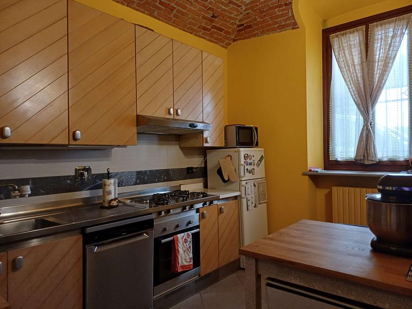 Porzione di casa in Via Cavour 82 , Corio — foto 2 di 5