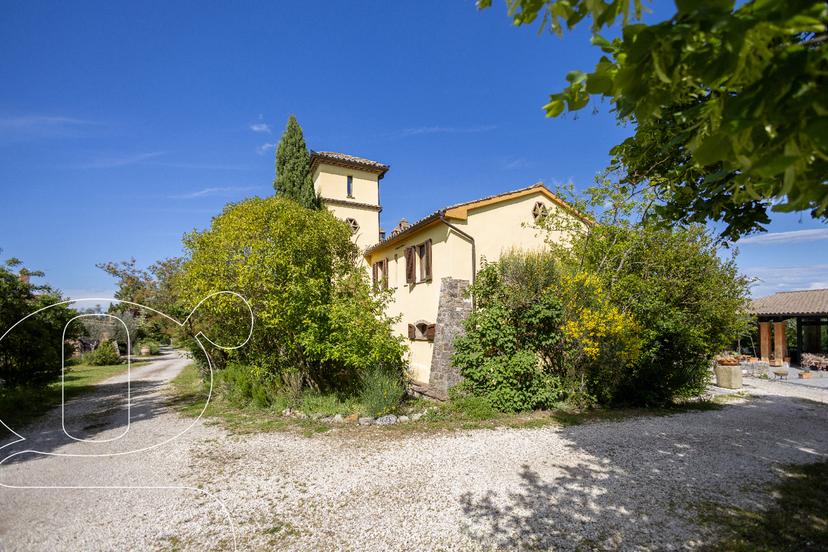 Villa a schiera in Quadro 12, Todi — foto 3 di 5