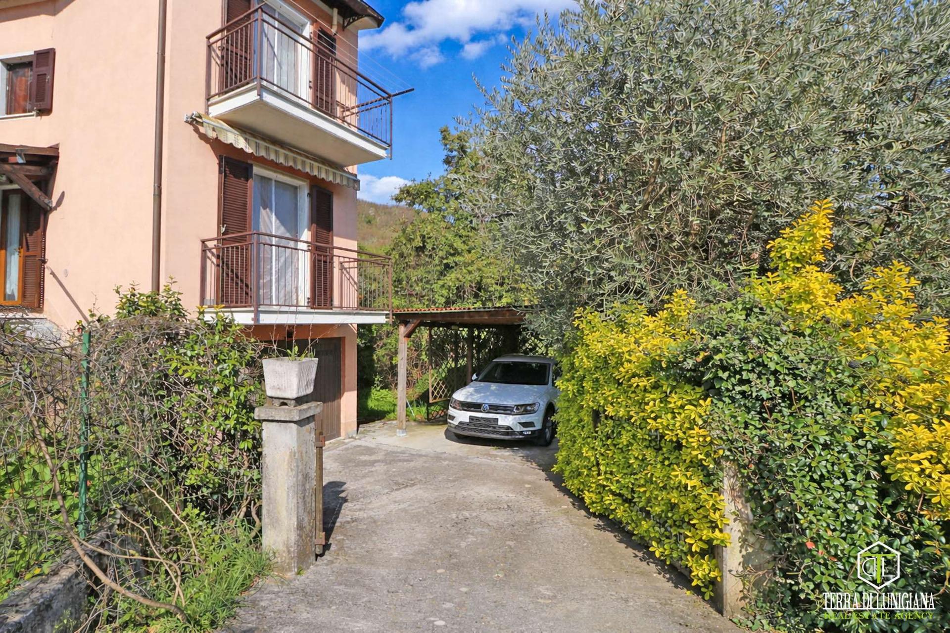Casa indipendente in Località Villa 39, Tresana
