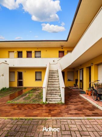 Trilocale in Strada Nazionale Adriatica Sud 76, Fano