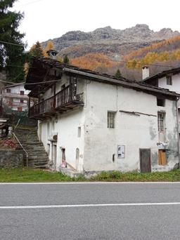 Rustico in Via Molette, Balme