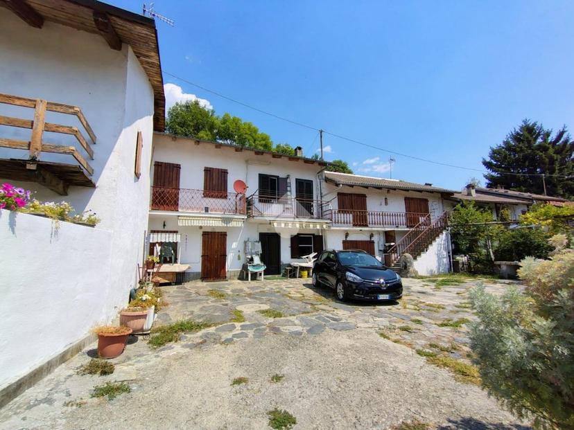 Casa indipendente in Via Sarea 11, San Pietro Val Lemina