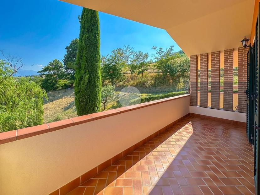 Villa in Villa Romita 4, Teramo — foto 5 di 5