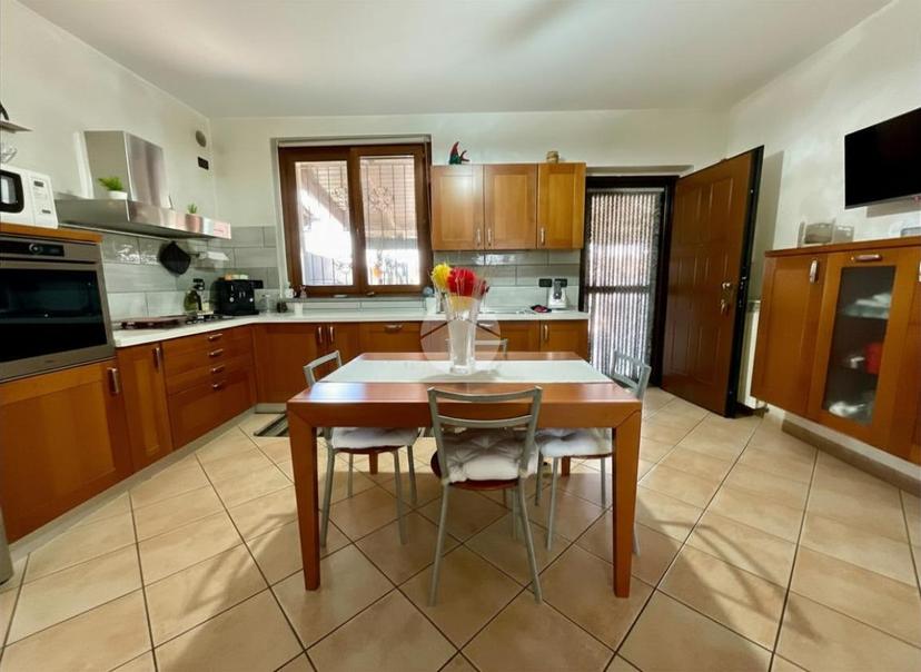 Villa a schiera in Via Enrico De Nicola 51, Leini — foto 3 di 5