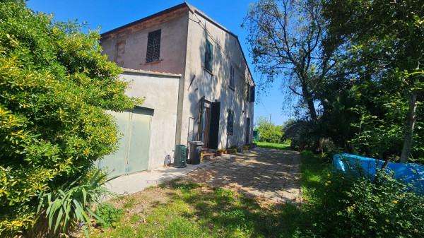 Casa colonica in Strada Madonna del Monte, Pesaro — foto 4 di 5