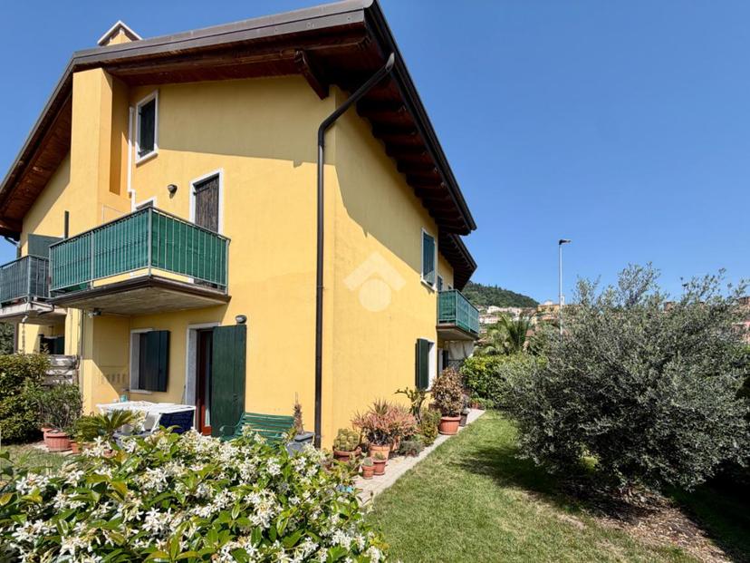 Trilocale in Via Palafitte 26, Cavaion Veronese — foto 2 di 5