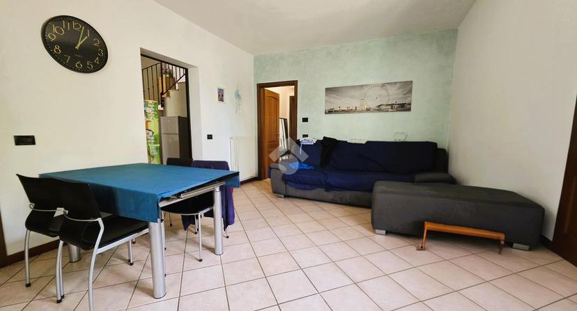 Villa in Via Cavour 32, Bagnolo San Vito — foto 3 di 5