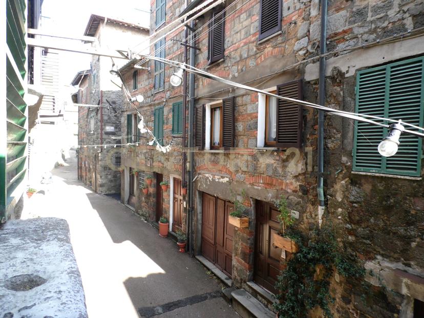 Quadrilocale in Via Pinelli 9, Abbadia San Salvatore — foto 2 di 5
