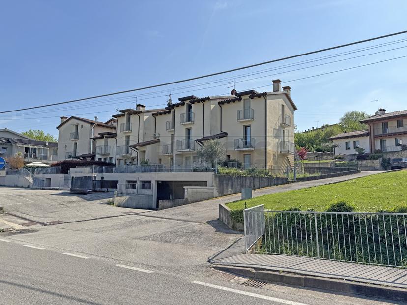 Quadrilocale in Via Bregonza 7, Brogliano — foto 3 di 5