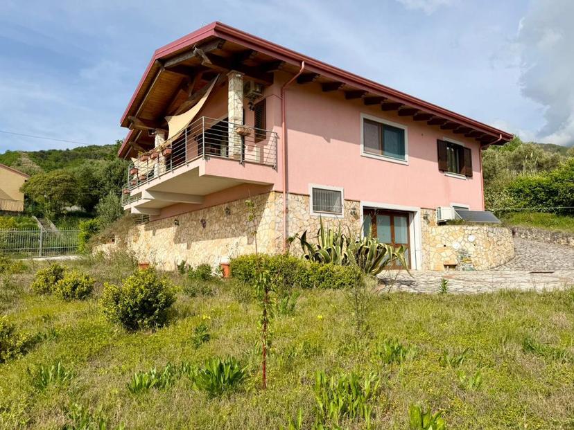 Villa in Contrada Piano delle Donne 17, Belvedere Marittimo — foto 3 di 5