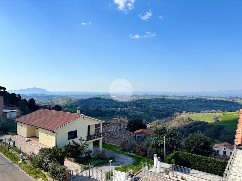 Quadrilocale in Via Narnese 18, Calvi dell'Umbria — foto 2 di 5