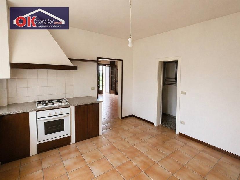 Casa indipendente in Via Tacconi, Pastrengo — foto 3 di 5