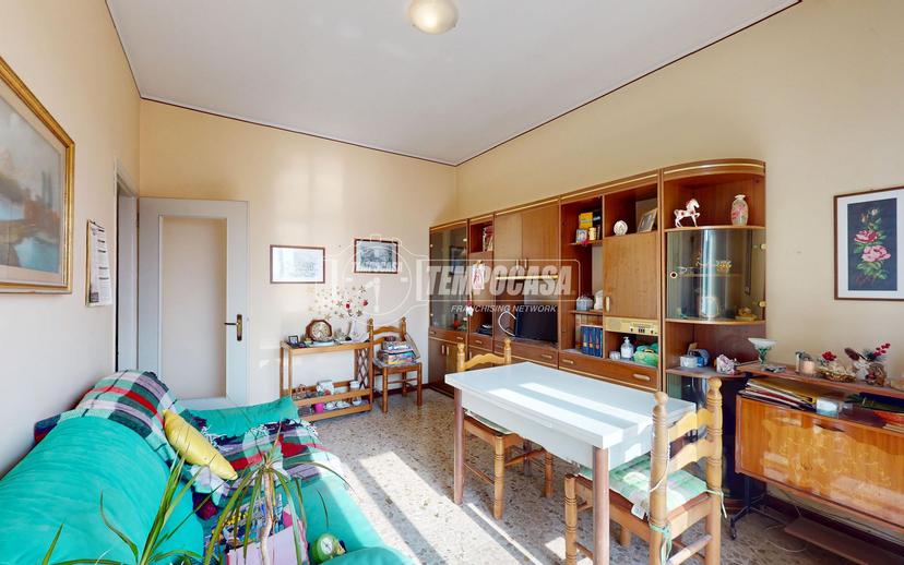 Trilocale in Via Benedetto Croce 1, Besana in Brianza — foto 5 di 5