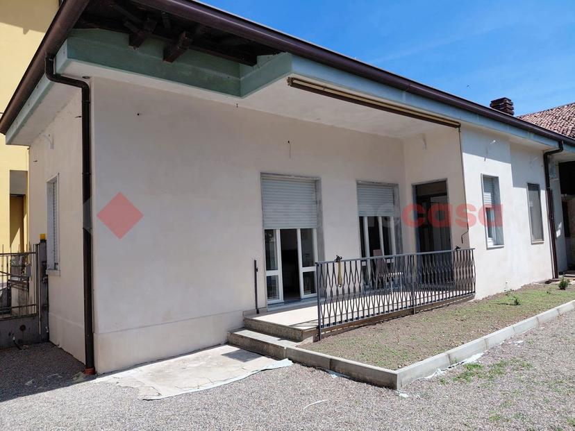 Villa in Contrada Santa Maria delle Grazie 1, Arconate