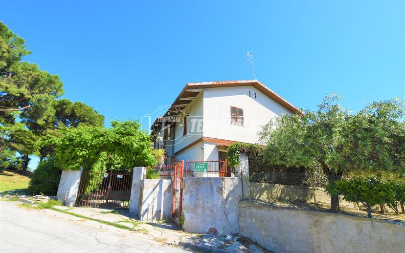 Casa indipendente in Via Beato Angelico 3, Porto San Giorgio — foto 4 di 5