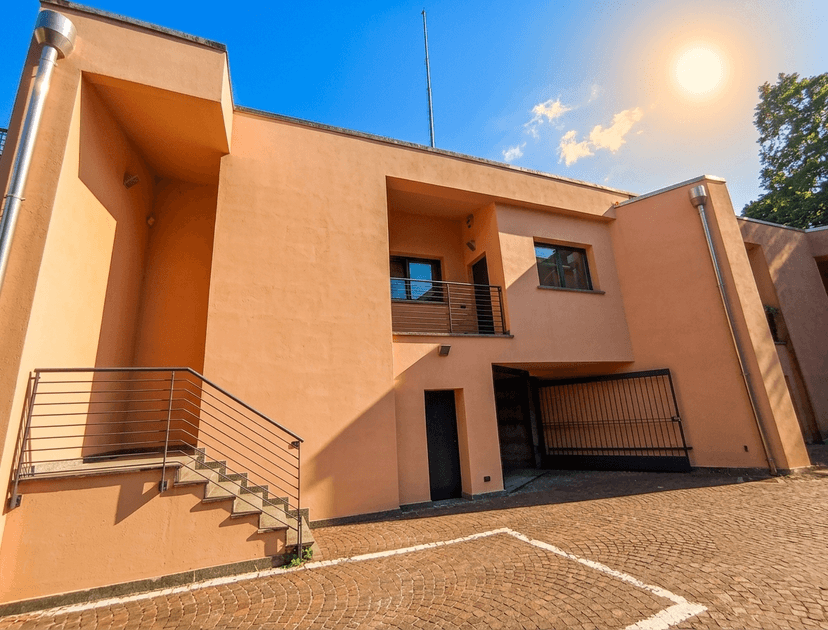 Villa a schiera in Via Carso 52, Como — foto 3 di 5