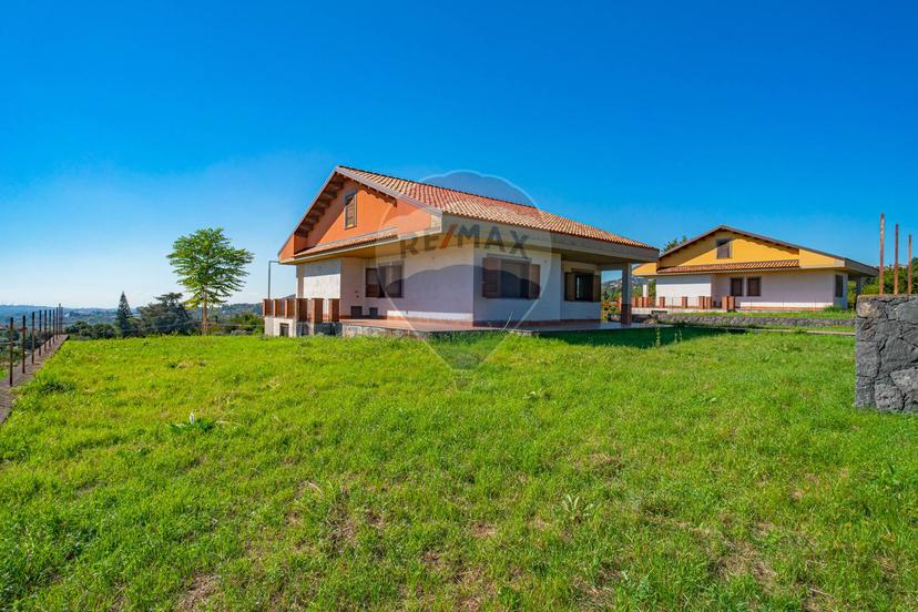 Villa in Via Sandro Pertini 94, Viagrande — foto 3 di 5
