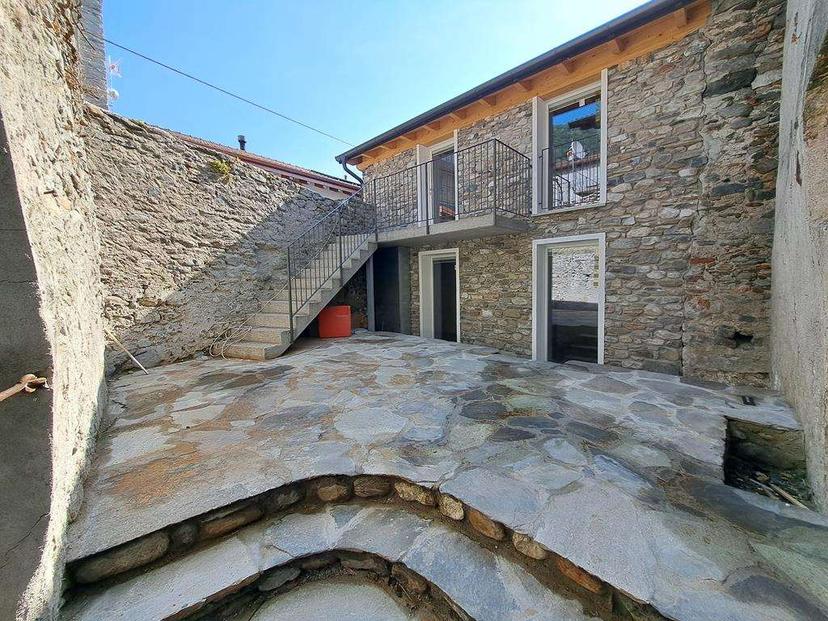 Casa indipendente, Domaso — foto 2 di 5