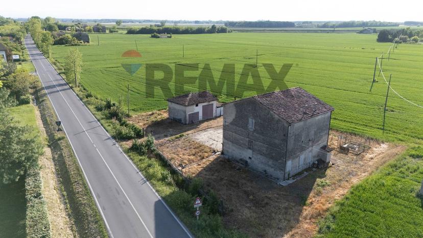 Casa indipendente in Strada della Cisa 82, Brescello — foto 4 di 5