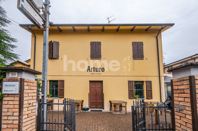 Casa indipendente in Via Alessandro Tassoni 39, Reggio nell'Emilia — foto 3 di 5