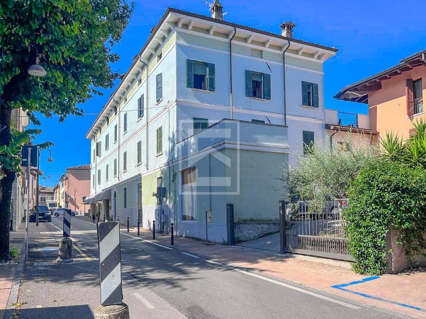 Villa in Piazza Garibaldi 28, Desenzano del Garda — foto 4 di 5