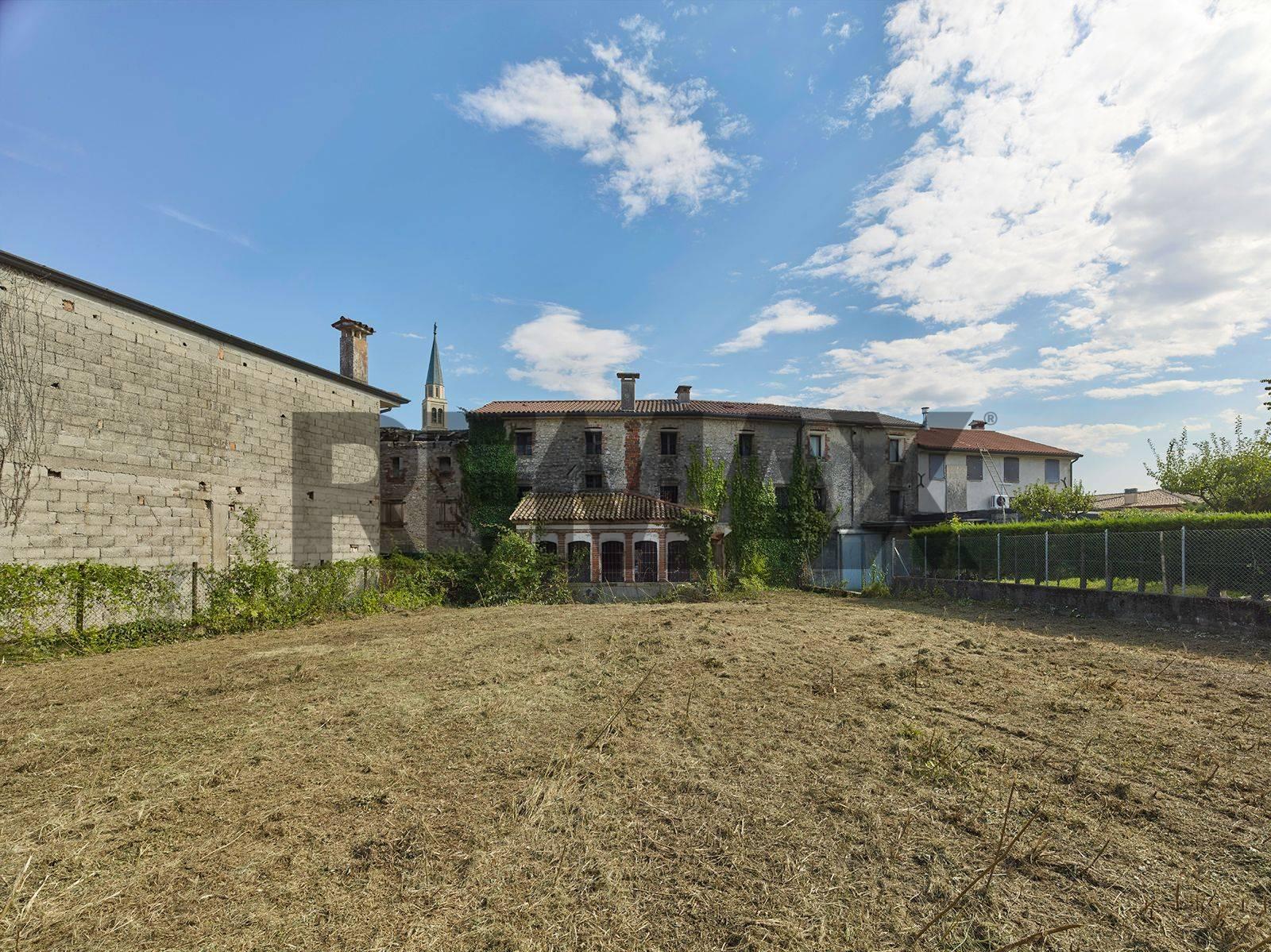 Rustico in Via Raboso 2 E 3, Farra di Soligo
