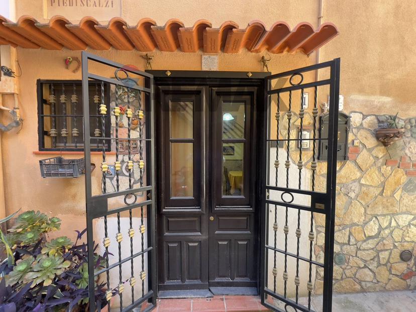 Casa indipendente in Chiasso Piediscalzi 1, Monreale — foto 3 di 5