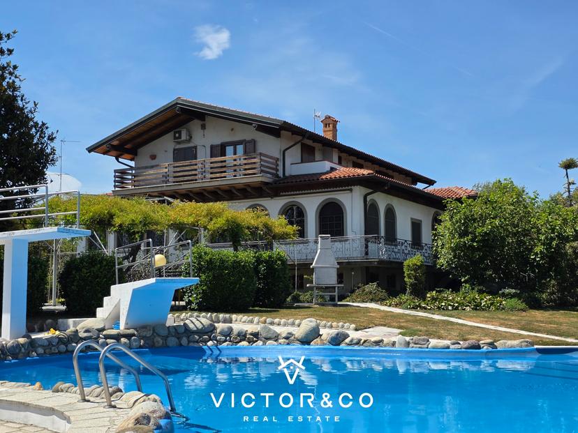 Villa a schiera in Via Don Nazzaro Villa Snc, Capriate San Gervasio