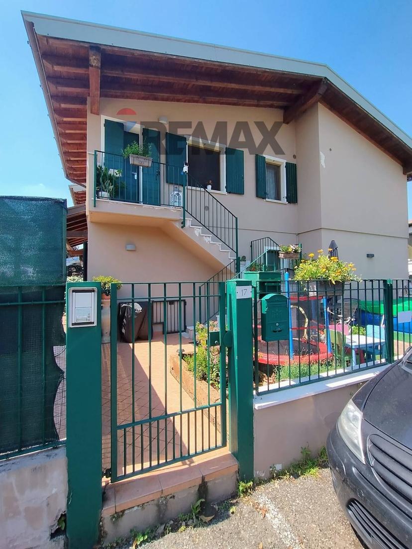 Casa indipendente in Via Giovanni Pascoli 17, Castenedolo — foto 2 di 5