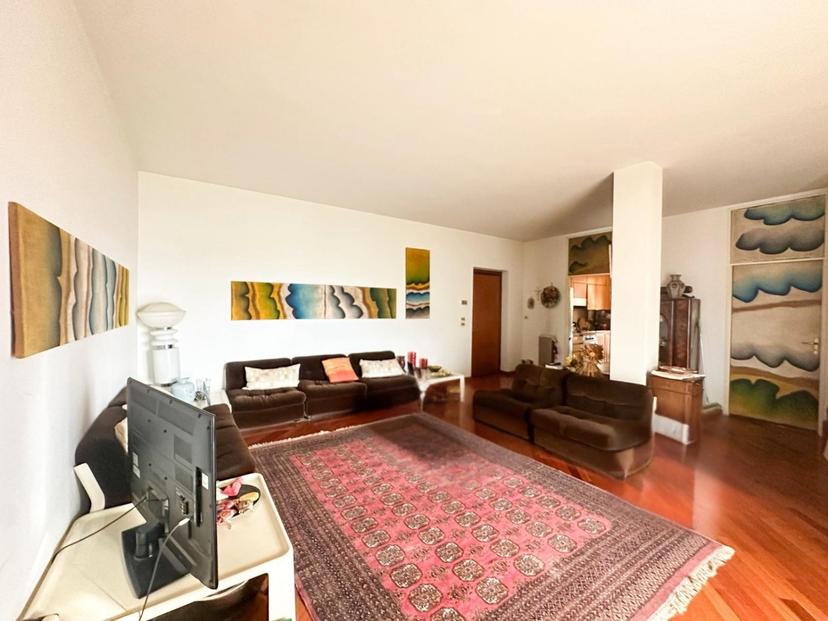 Trilocale in Viale Bialetti 20, Mede — foto 3 di 5