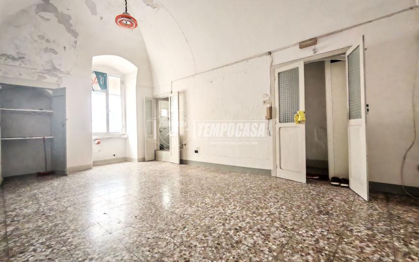 Casa indipendente in Via Storione, Gioia del Colle — foto 2 di 5