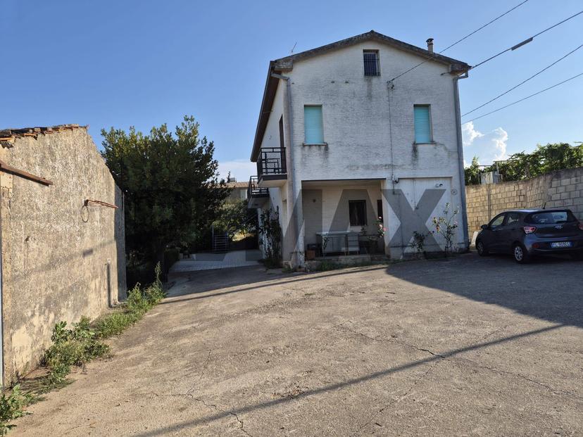 Casa indipendente in Contrada Fonte del Poggio 1, Poggiofiorito — foto 5 di 5