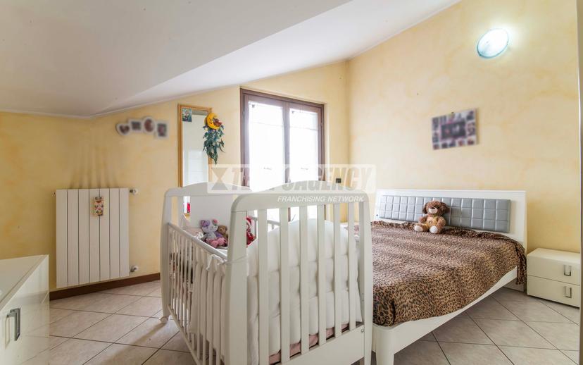 Villa a schiera in Via Ugo Foscolo 28, Gerenzano — foto 2 di 5