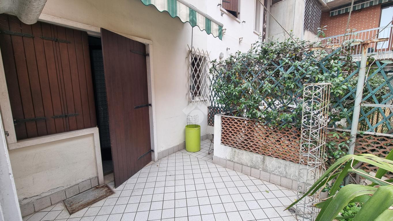 Casa indipendente in Vicolo Cortili 14, Verona
