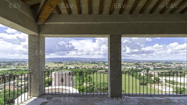 Terratetto plurifamiliare in Via Mura Vecchie, Spello — foto 3 di 5