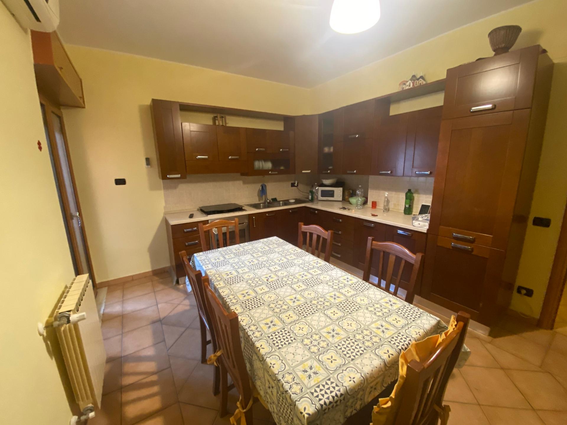 Trilocale in Via Pascoli 21, Casamassima