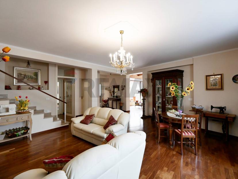 Casa indipendente in XXIV Maggio 24, Canosa di Puglia — foto 2 di 5